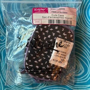 Thirty-One Cute Case Storage Case Little Scribble B/W with Purple Trim NWT